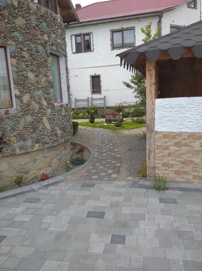 Садиба Янчар Номер Студiо З Басейном Mykulychyn Exterior foto