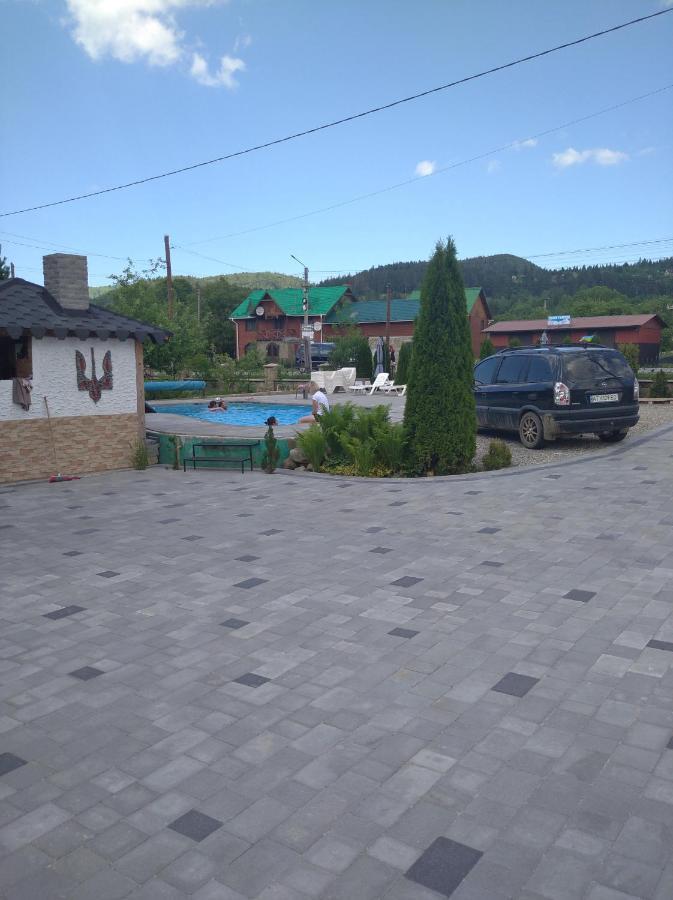 Садиба Янчар Номер Студiо З Басейном Mykulychyn Exterior foto
